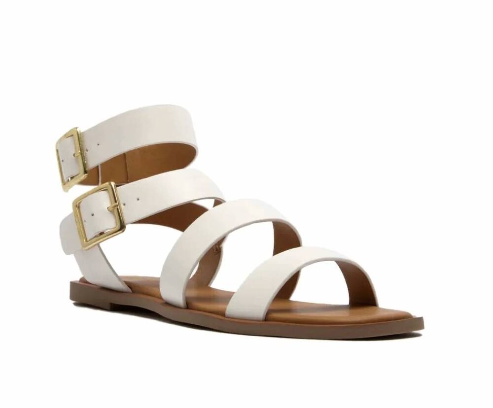 NEW QUPID women's buckle up sandals in white